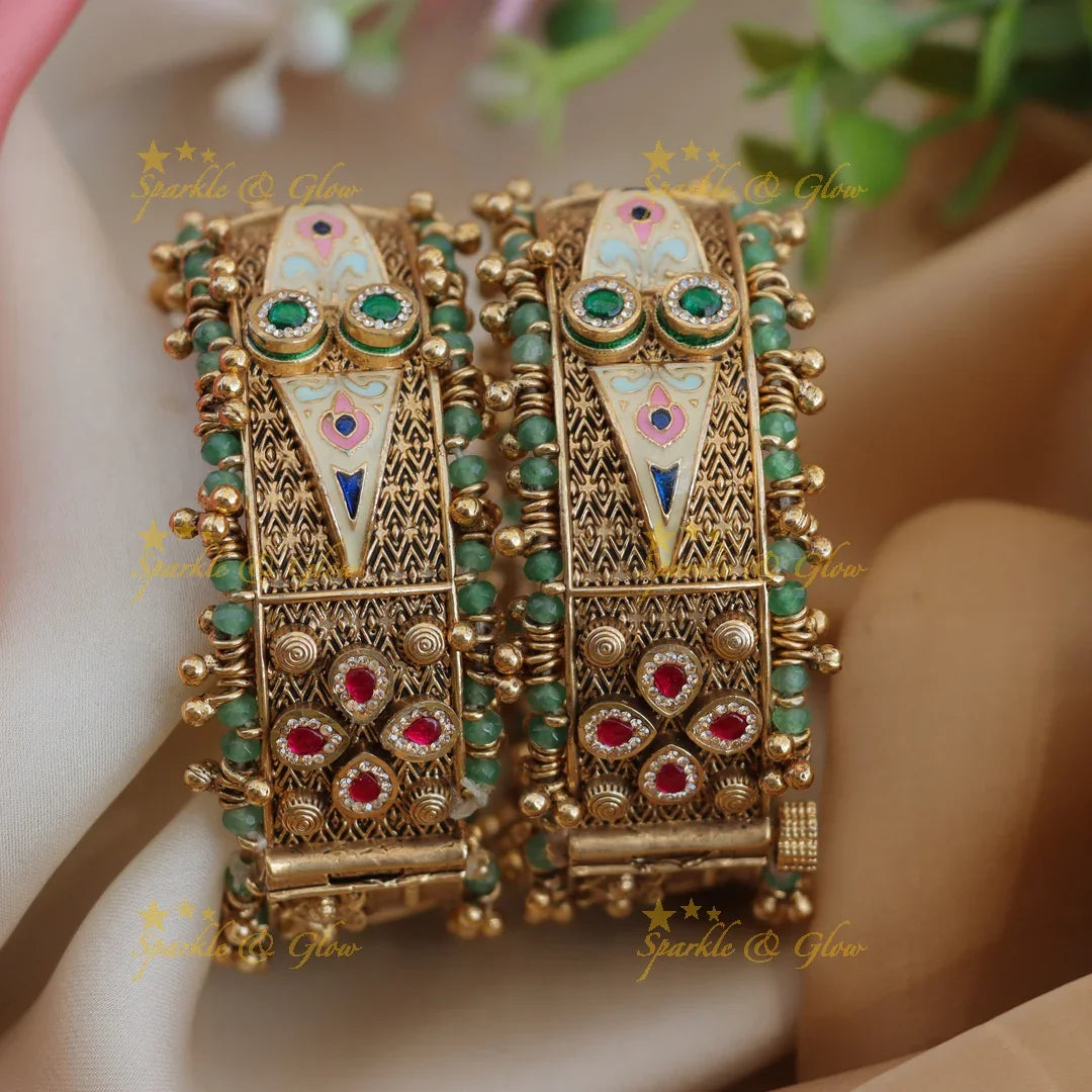 Antique Gold alike Meenakari Kundan Bangles