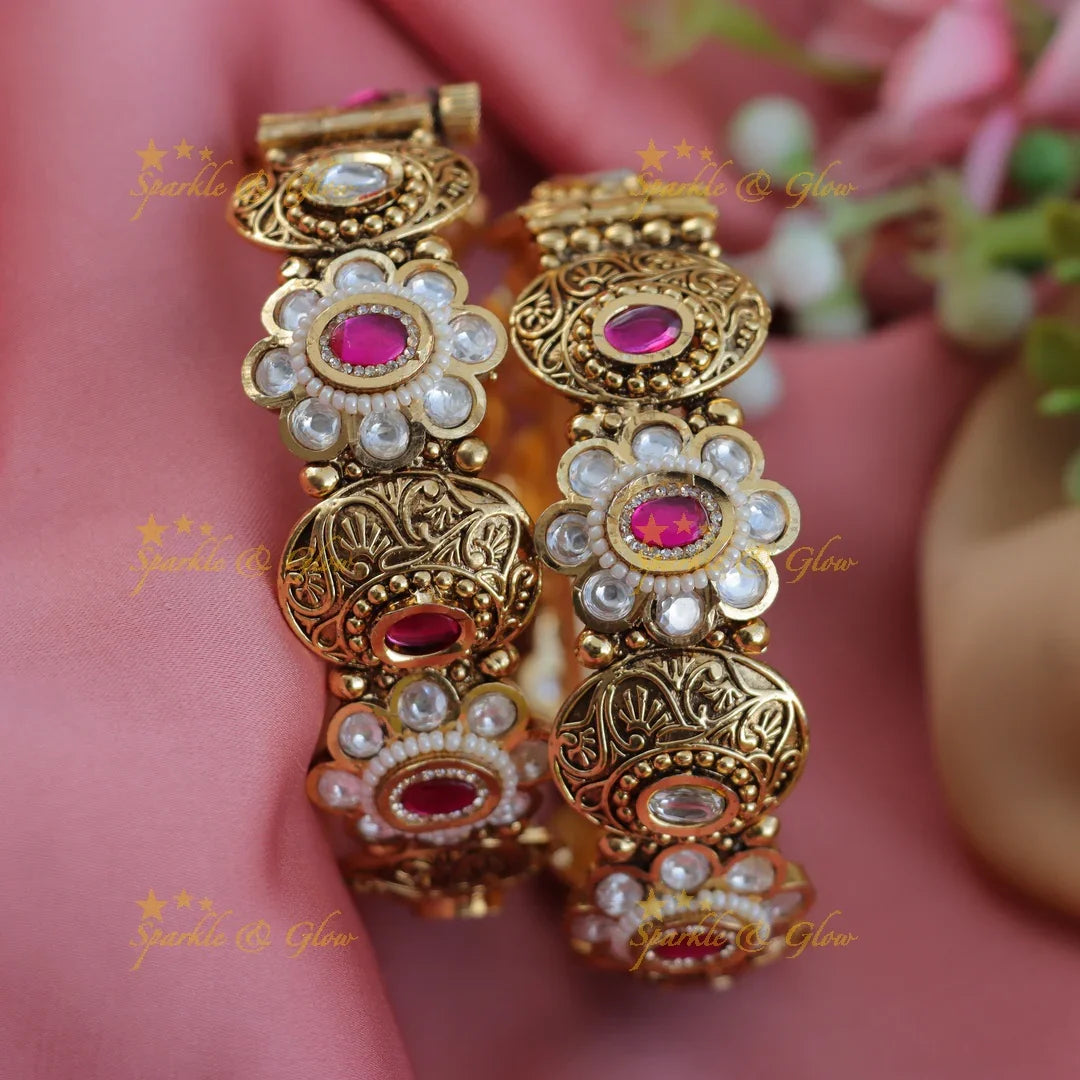 Antique Gold alike Floral Kundan Bangles