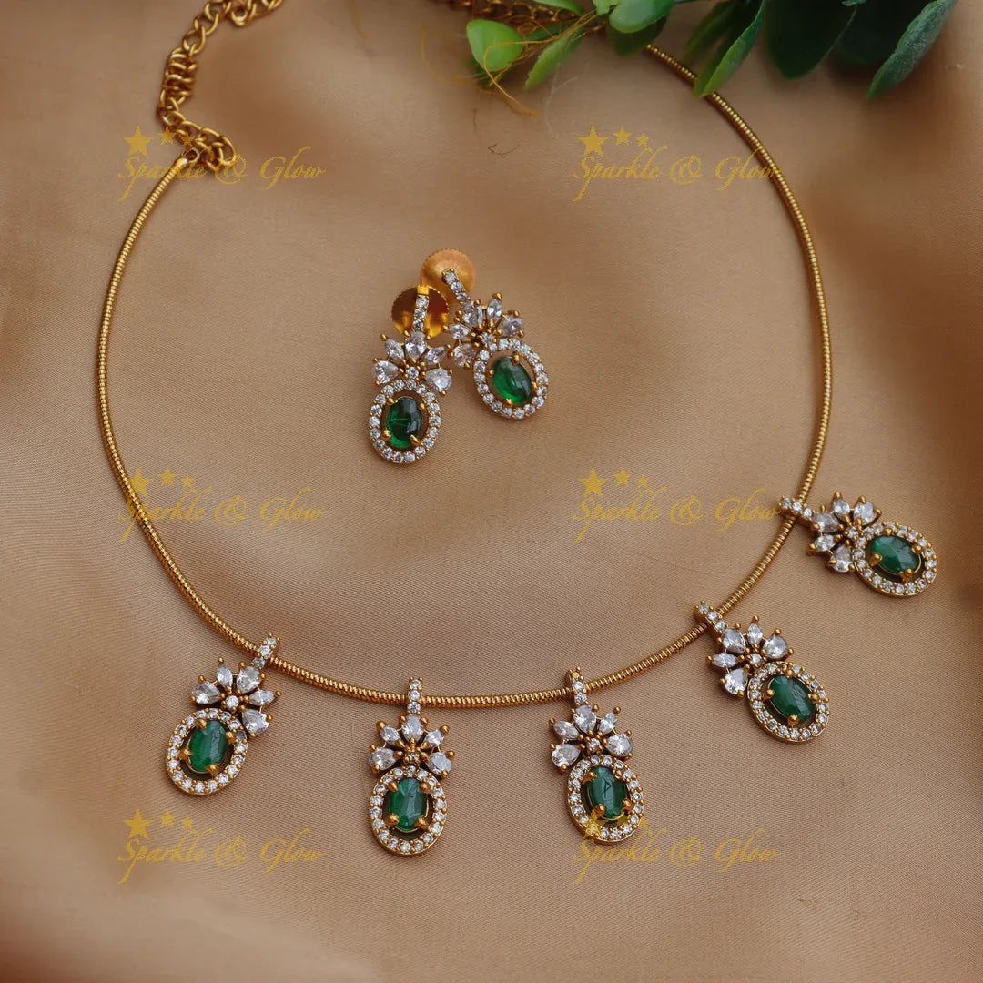 Stunning Floral AD Necklace Set