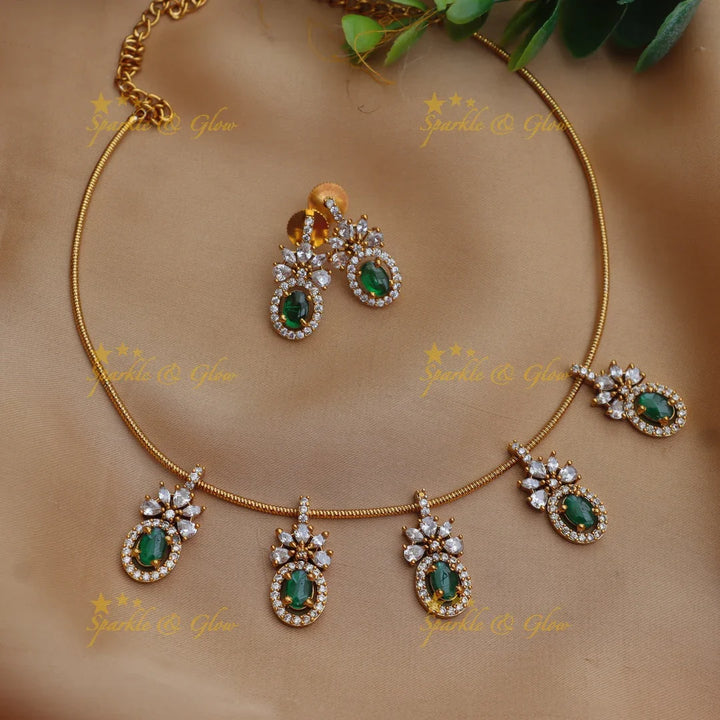 Stunning Floral AD Necklace Set