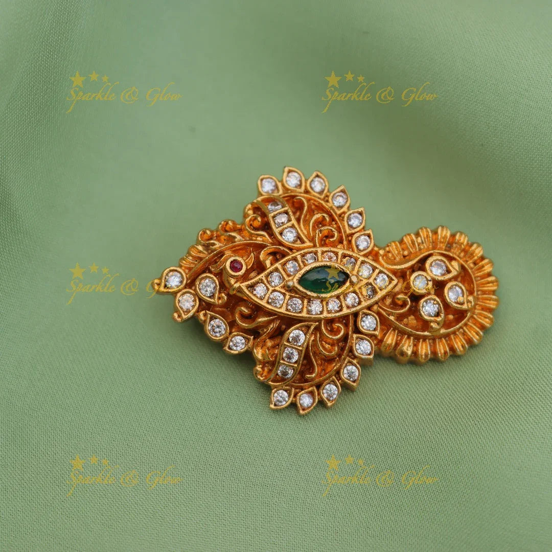 Traditional Kemp Peacock Design Saree Pin in Gold Finish