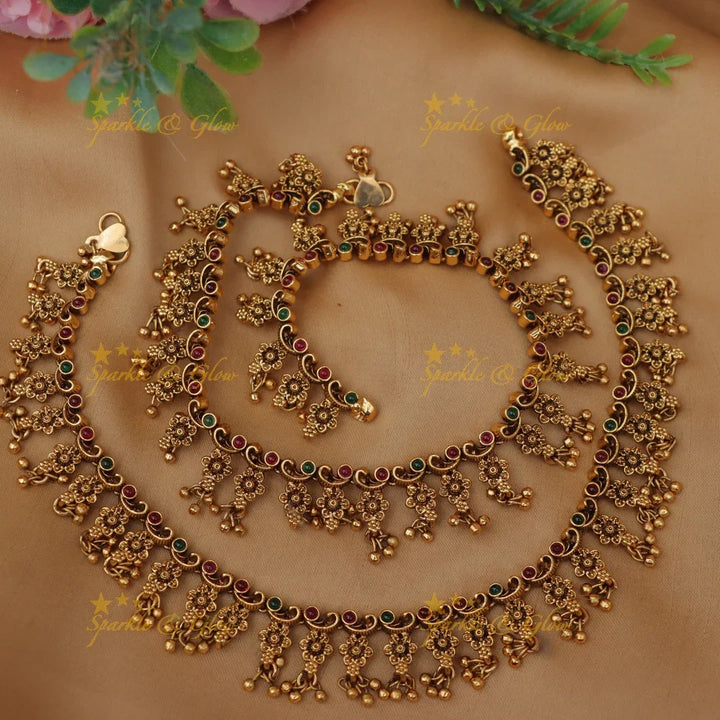 Elegant Floral Anklet with Gold beads