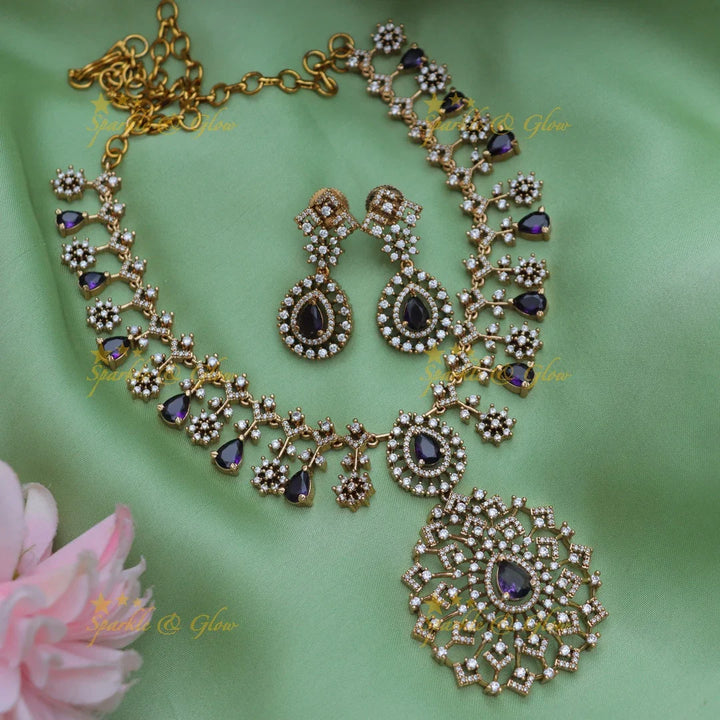 Grand Floral pendant AD short necklace