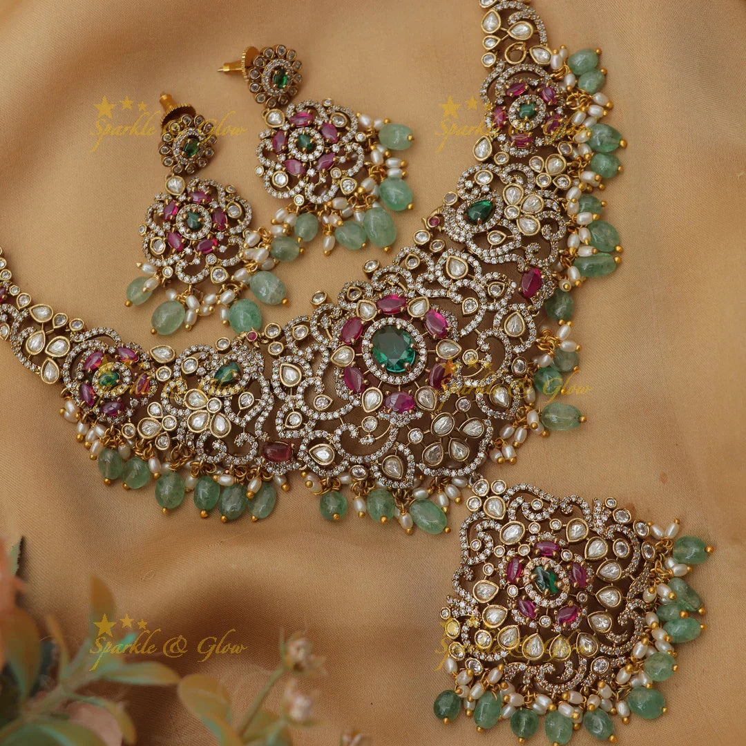 Stunning Victorian AD Green Bead Floral Short Necklace Set