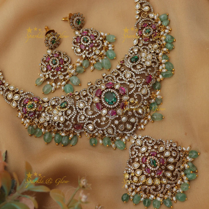 Stunning Victorian AD Green Bead Floral Short Necklace Set