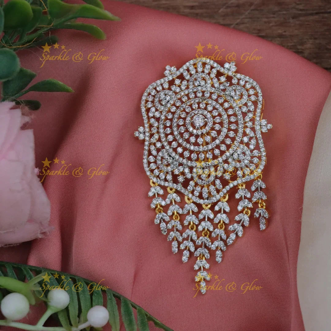 Elegant Diamond Leaf Hairpin for Special Occasions