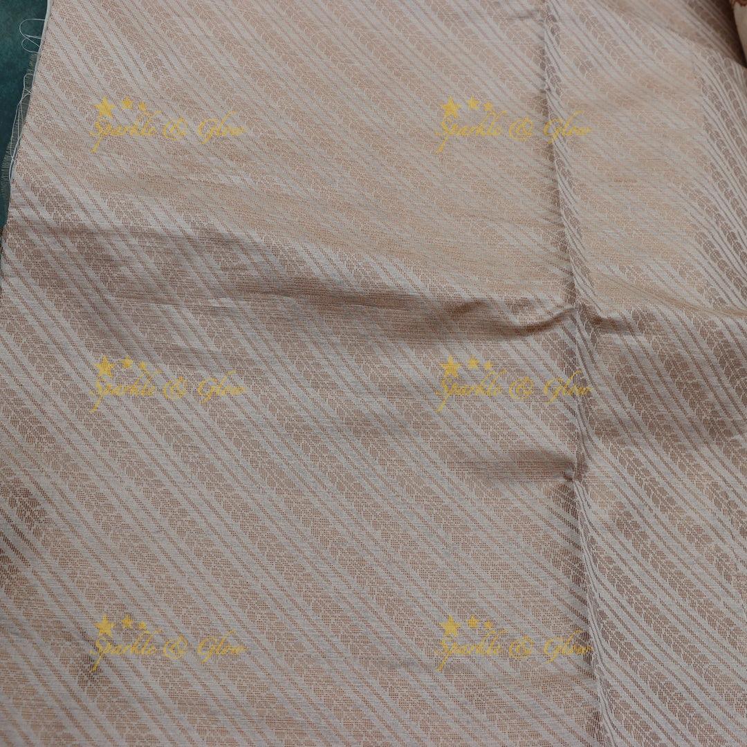 Kerala Kasavu Saree with Golden Elegance