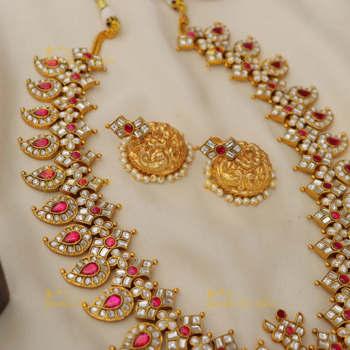 Exquisite Jadau Kundan Haram Necklace with Green Gems
