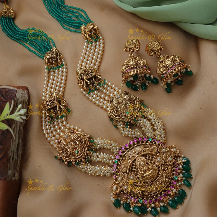 Exquisite Jadau Kundan Lakshmi Pendant Necklace Set