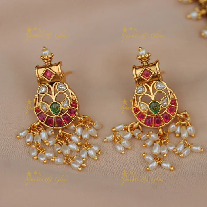 Elegant Jadau Necklace Set with Pearls & Gemstone Detailing