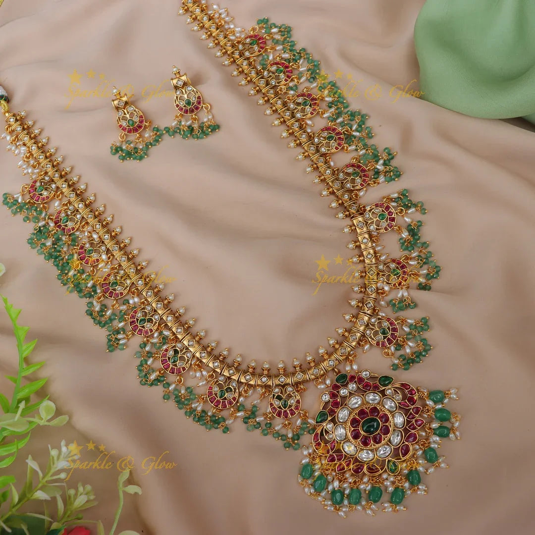 Elegant Jadau Necklace Set with Pearls & Gemstone Detailing