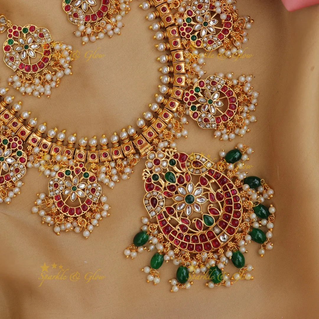 Exquisite Floral Necklace for Weddings and Festivities