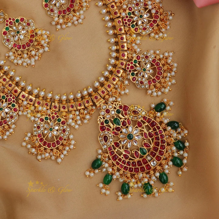 Exquisite Floral Necklace for Weddings and Festivities