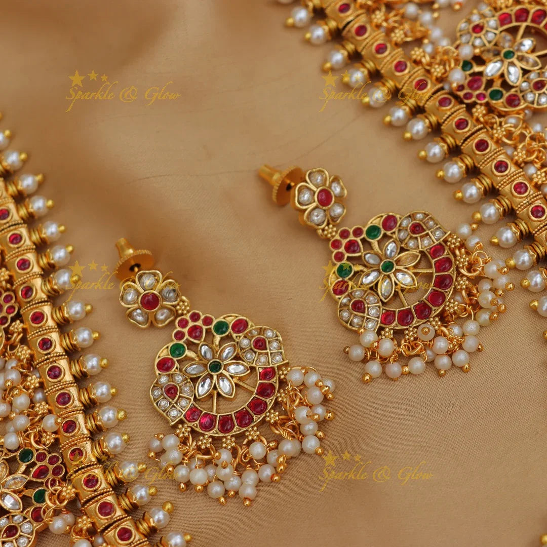 Exquisite Floral Necklace for Weddings and Festivities