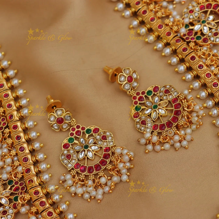 Exquisite Floral Necklace for Weddings and Festivities