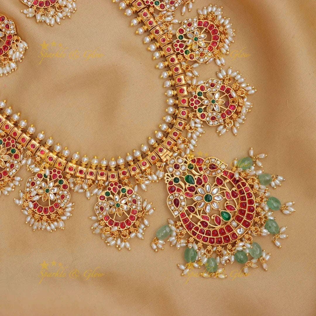Exquisite Floral Necklace for Weddings and Festivities