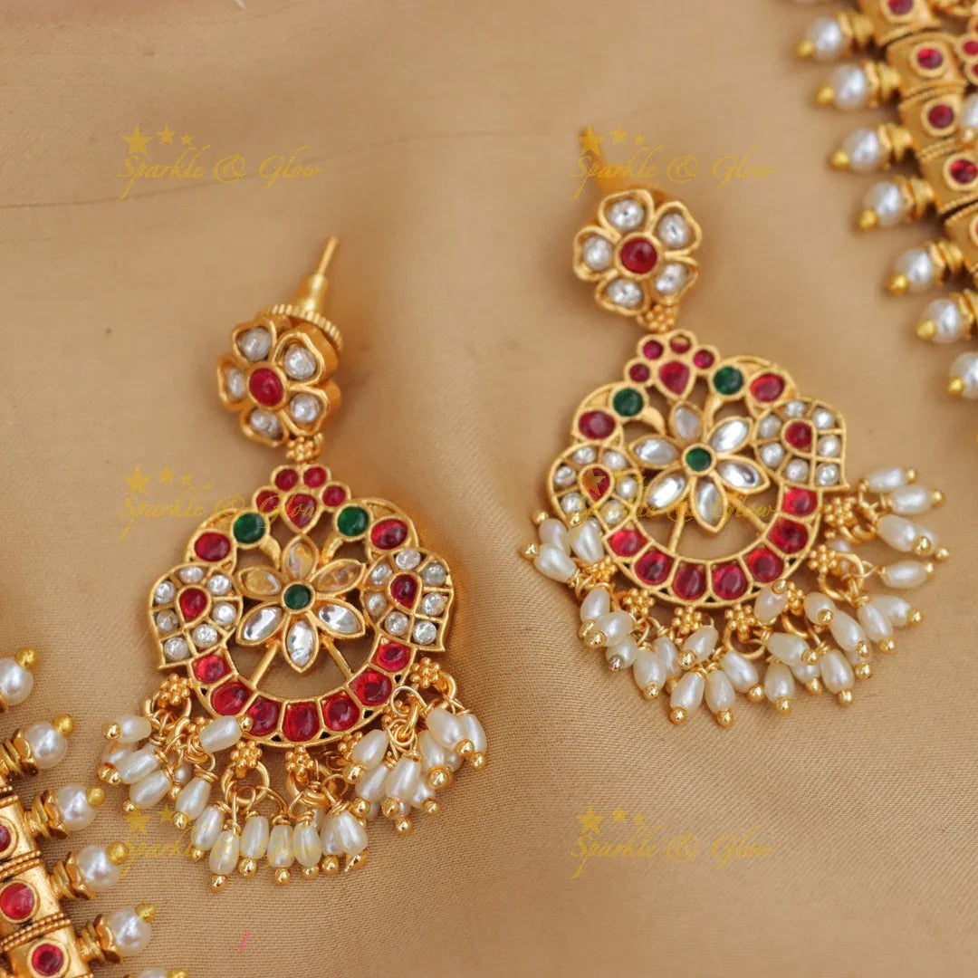 Exquisite Floral Necklace for Weddings and Festivities