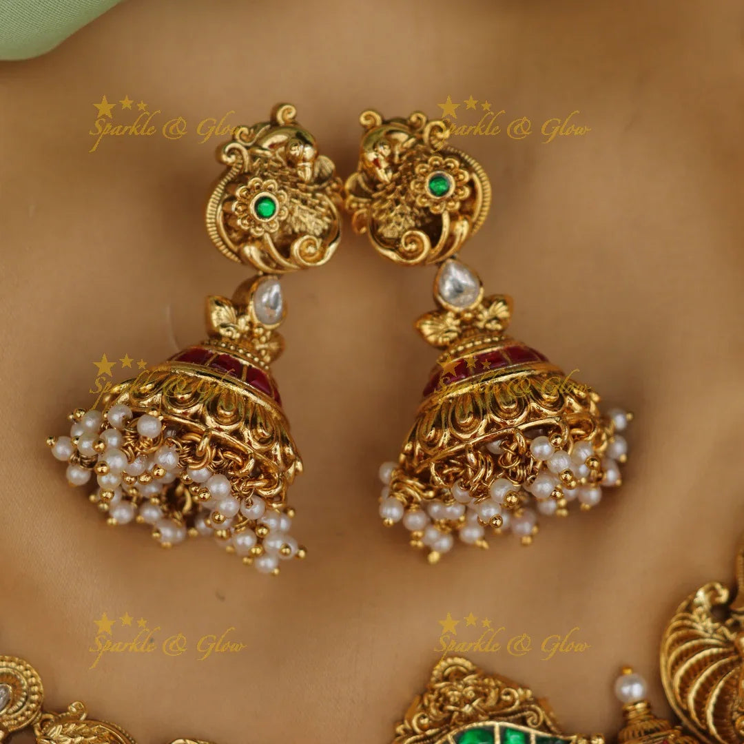 Exquisite Pearl Beads Lakshmi Necklace for Grand Celebrations