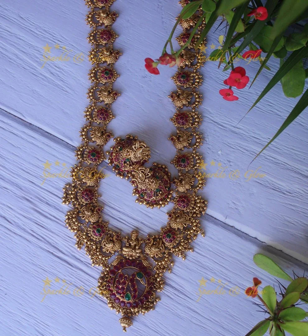 Elegant gold alike Kempu peacock design guttpusalu - Pearl - Sparkle and Glow