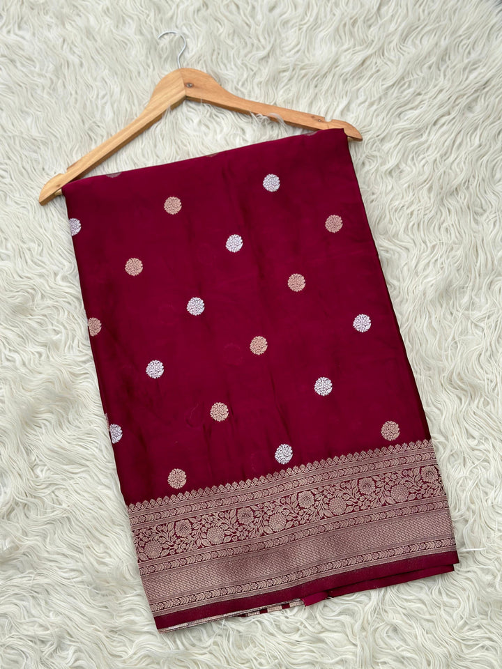 Elegant Banarasi Silk Saree with Exquisite Zari Work