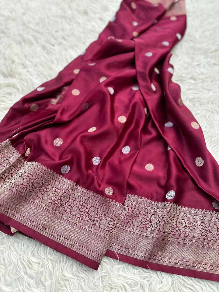 Elegant Banarasi Silk Saree with Exquisite Zari Work