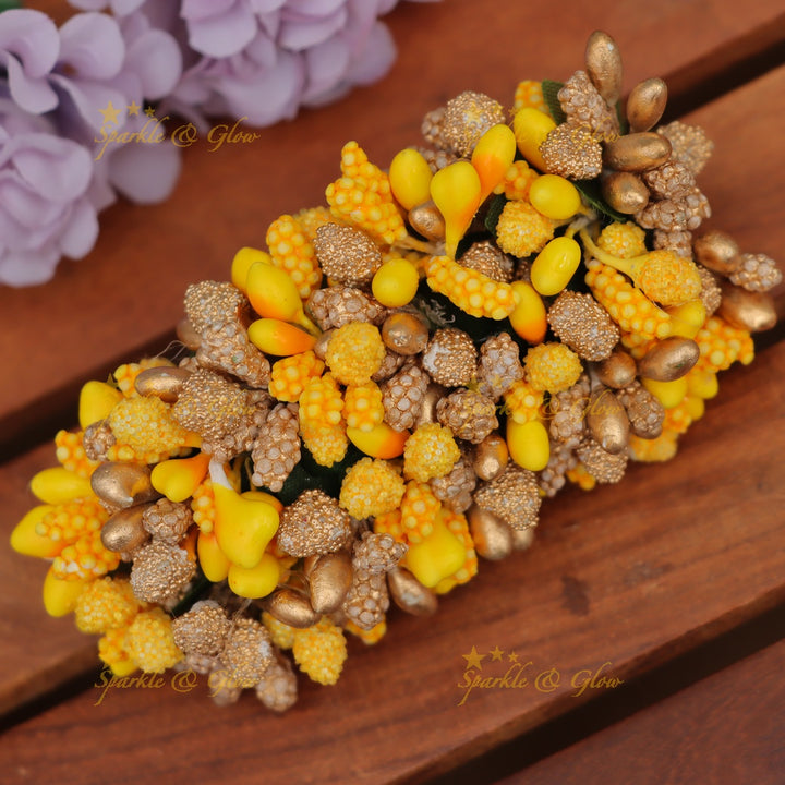 Exquisite Gold Hair Clip for Perfect Festive Look