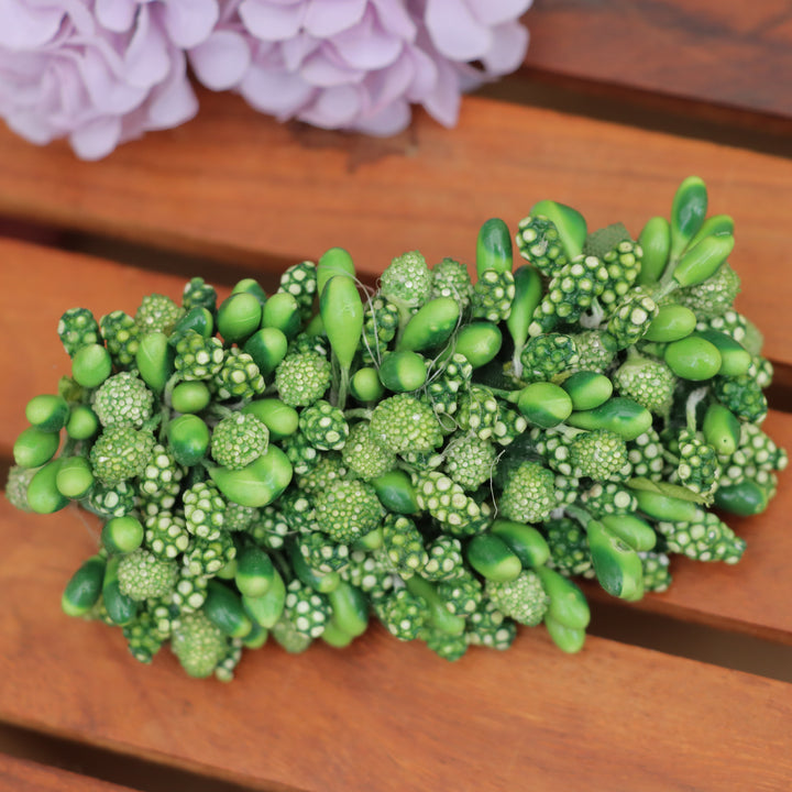 Exquisite Gold Hair Clip - Perfect Festive Accessory