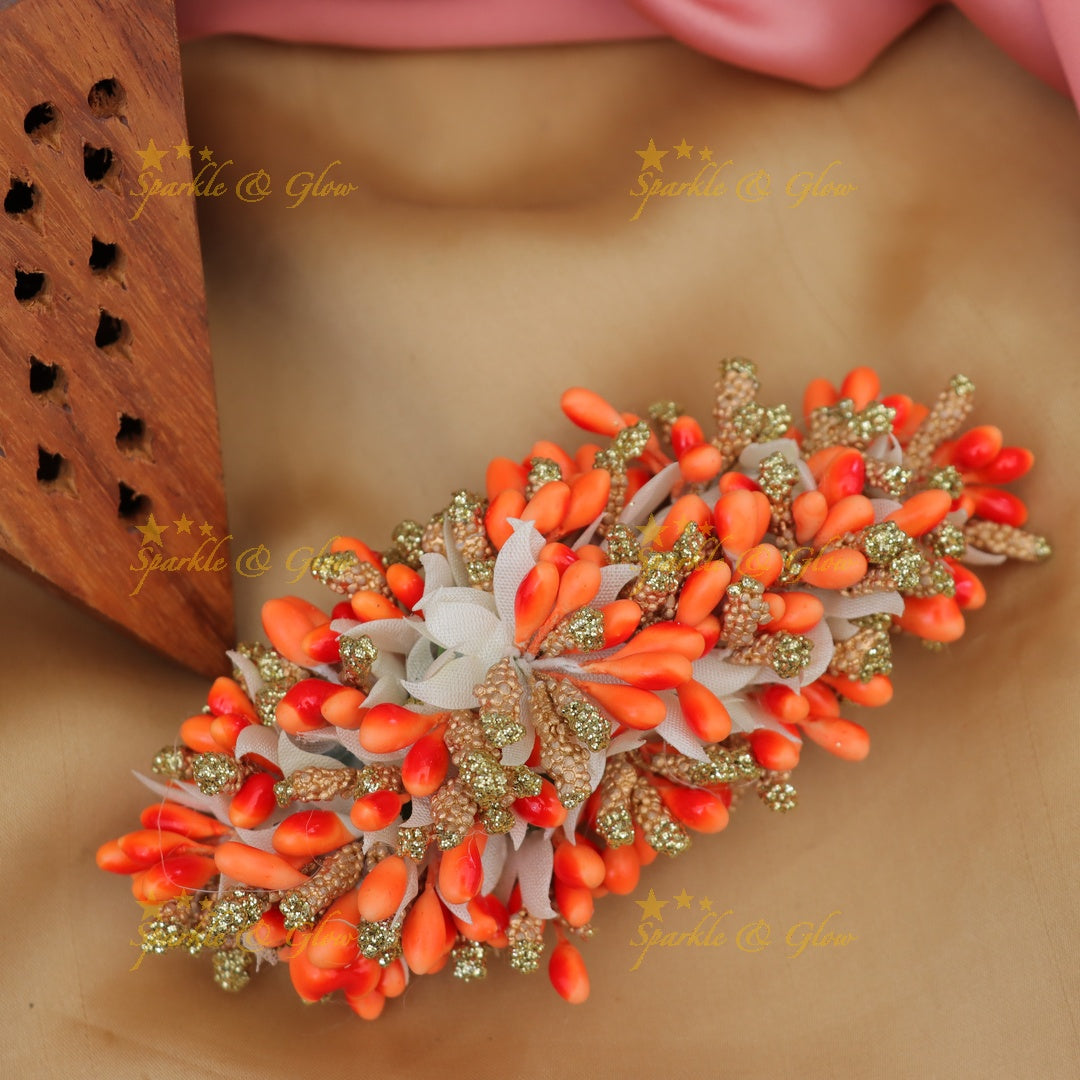 Elegant Sparkling Gold Hair Clip for Weddings