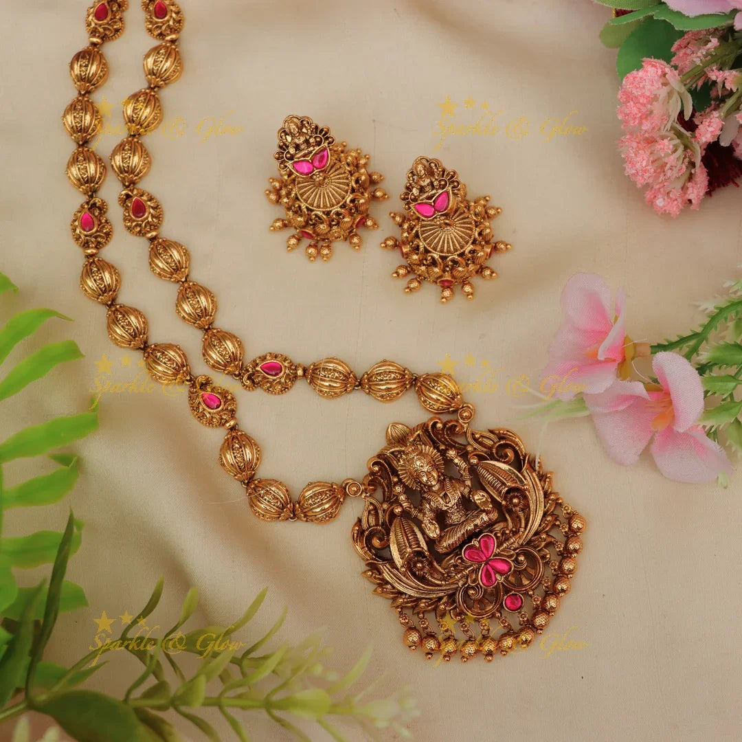 Lakshmi Jadau Kundan Necklace Set - Shop Now