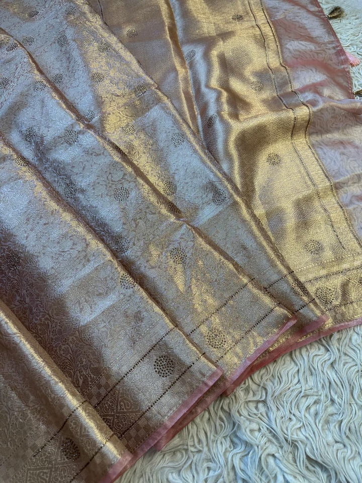 Exquisite Gold Zari Kanjivaram Silk Saree Online