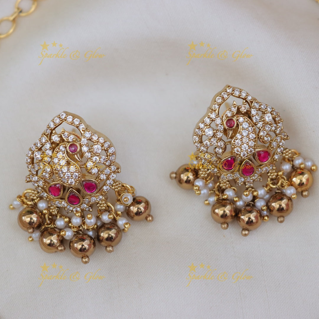 Exquisite Peacock Floral Necklace - Sparkle & Glow