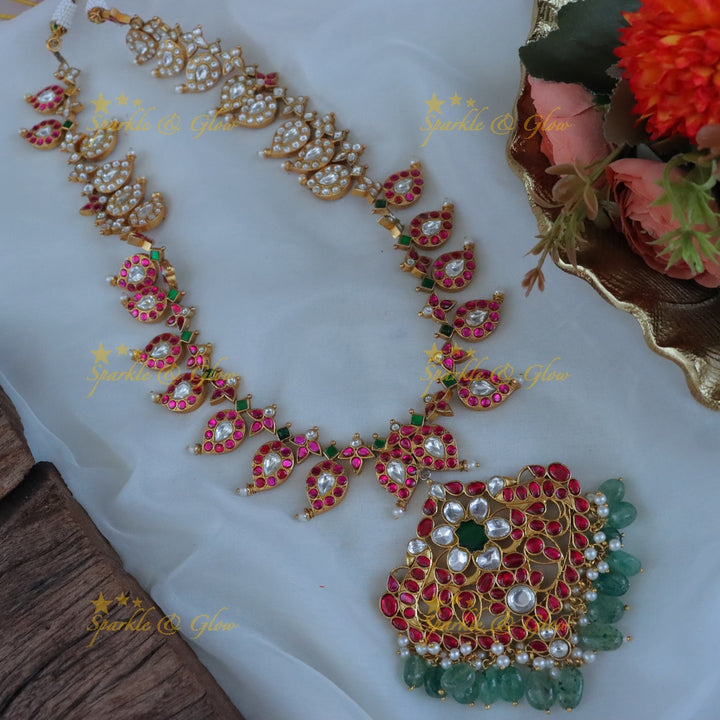 Exquisite Jadau Kundan Floral Wedding Necklace