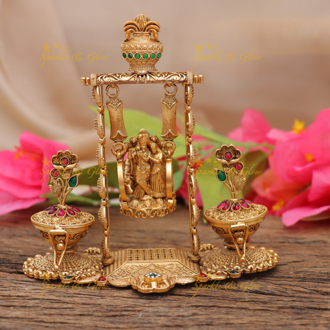 Exquisite Gold Kumkum Box for Auspicious Celebrations
