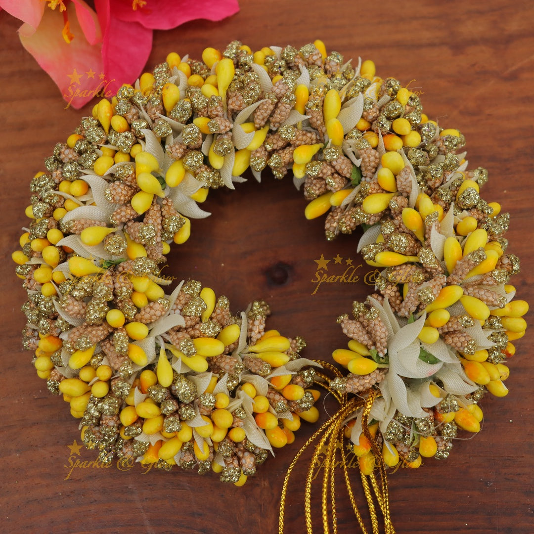 Elegant Floral Gajra - A Festive Must-Have for Hair