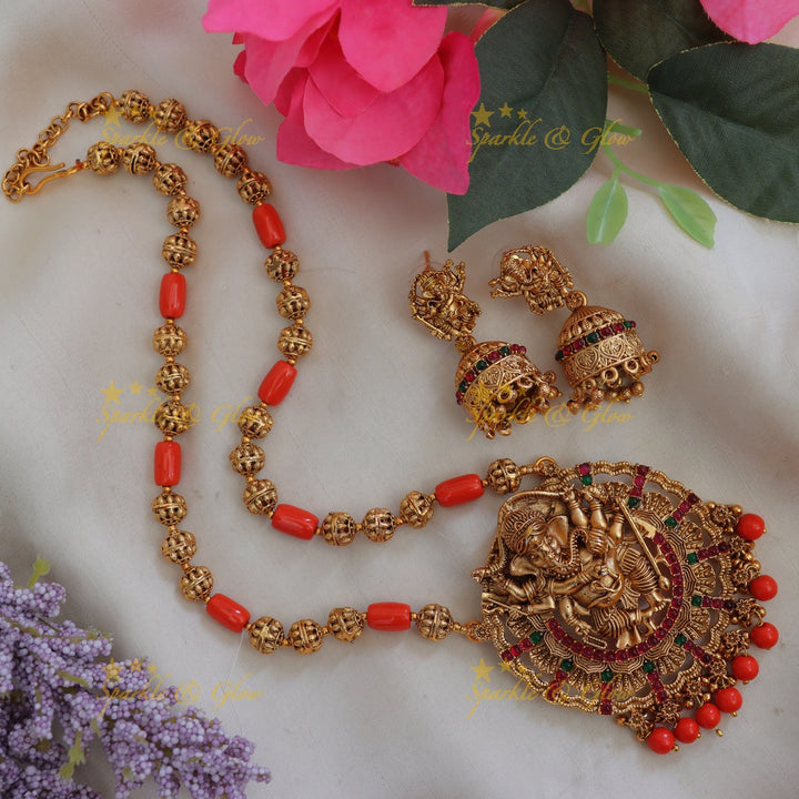 Exquisite Ganesha Necklace - Festive Gold Joy