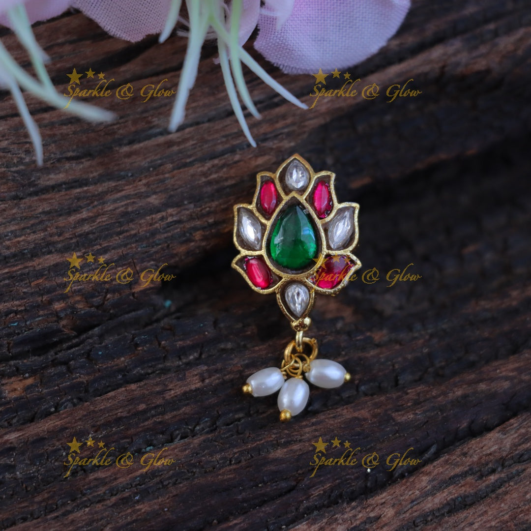 Elegant Gold Jadau Kundan Nosepin for Festive Glam