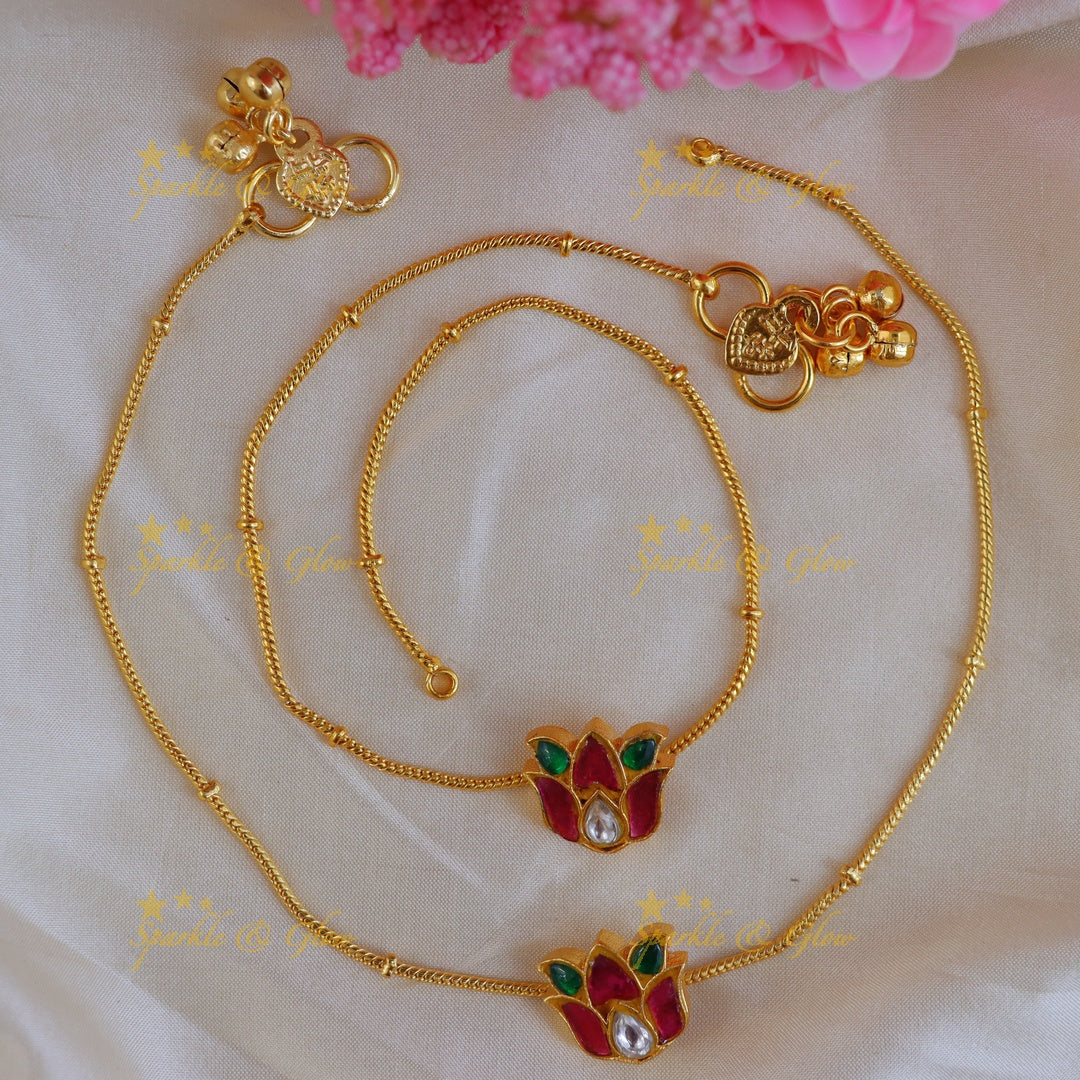 Exquisite Gold Floral Anklets for Festive Celebrations