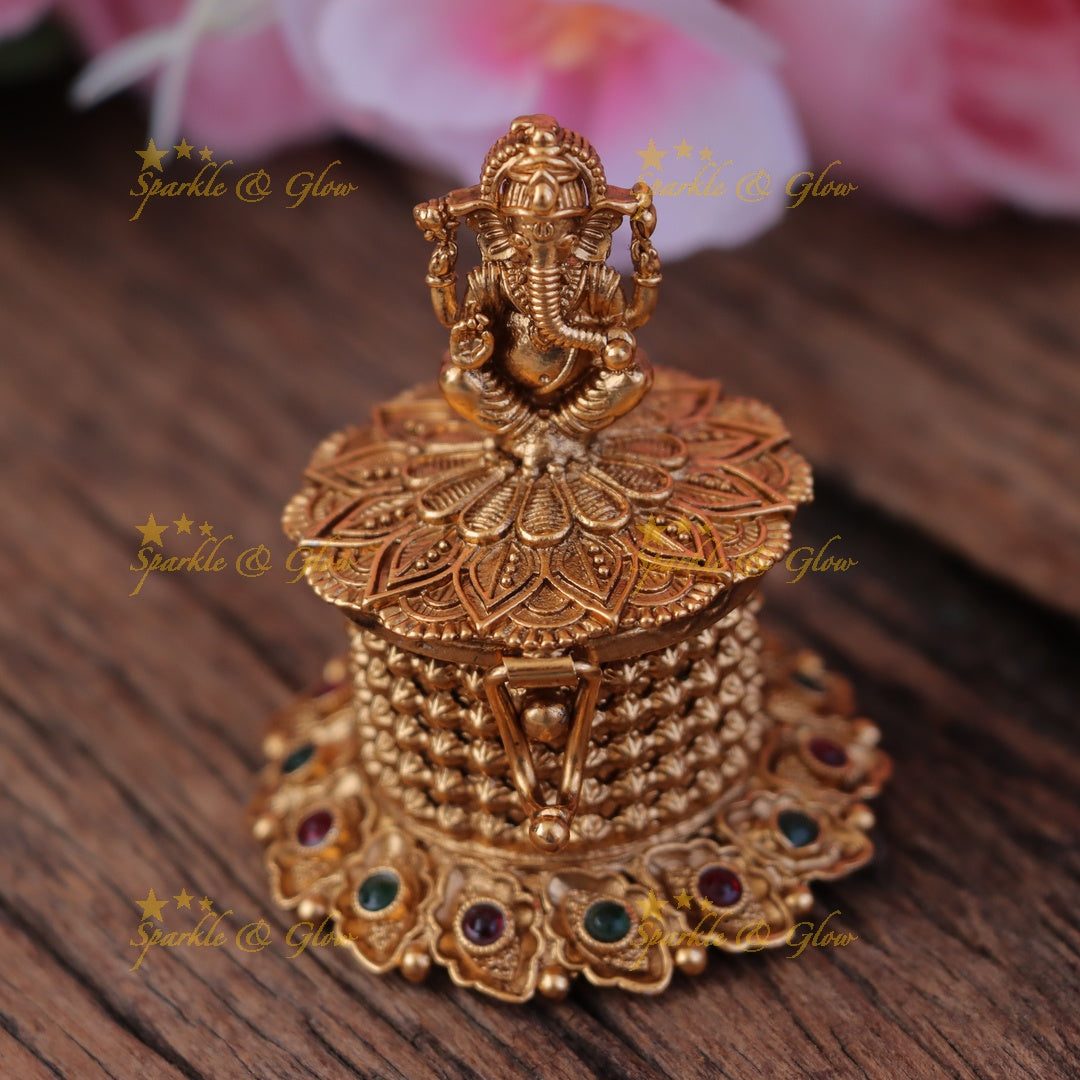 Exquisite Lord Ganesha Kumkum Box - Ideal Temple Décor