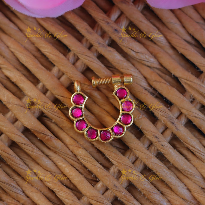 Exquisite Gold Jadau Nosepin for Festive Glamour