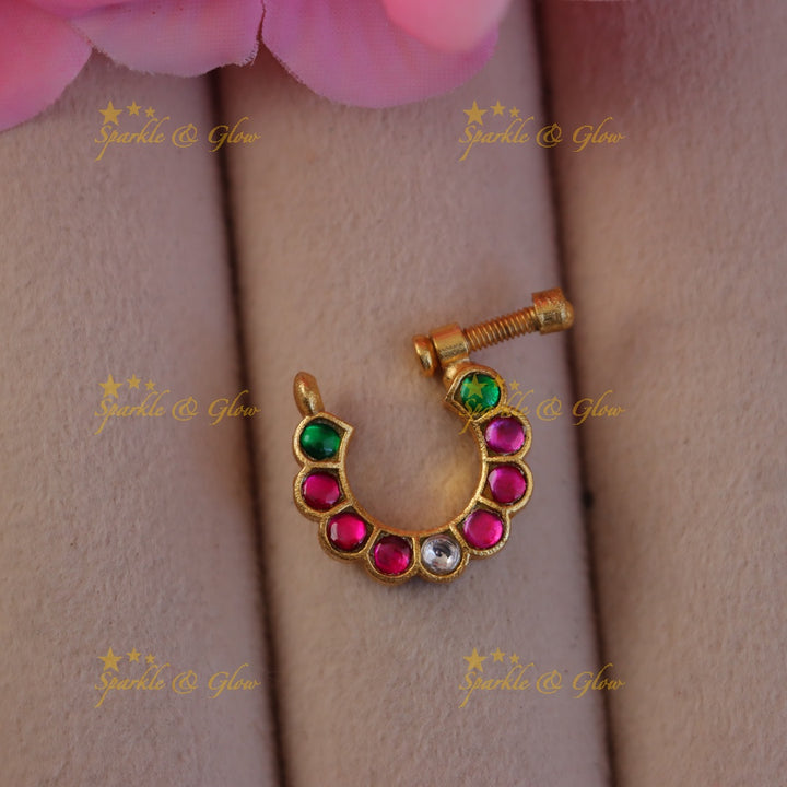 Exquisite Gold Jadau Nosepin for Festive Glamour