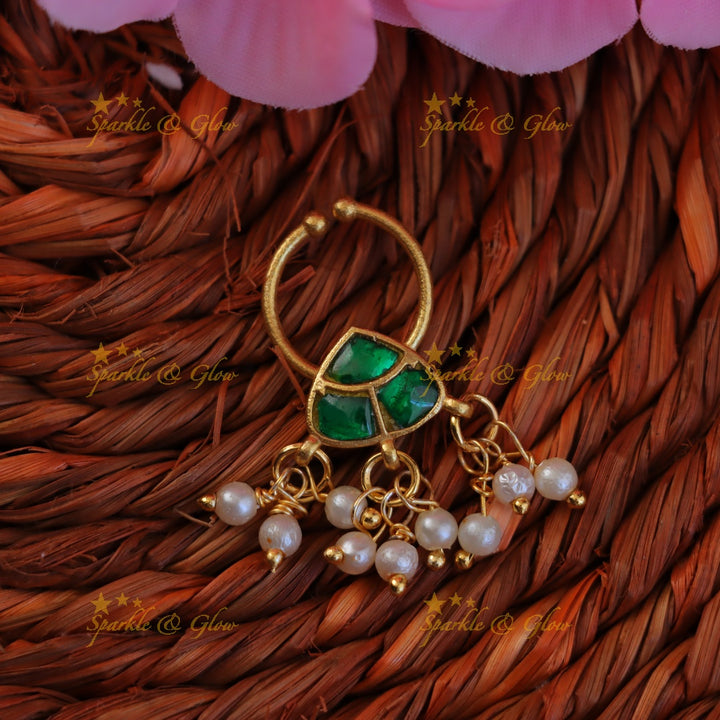 Radiant Jadau Gold Nosering for Festive Elegance
