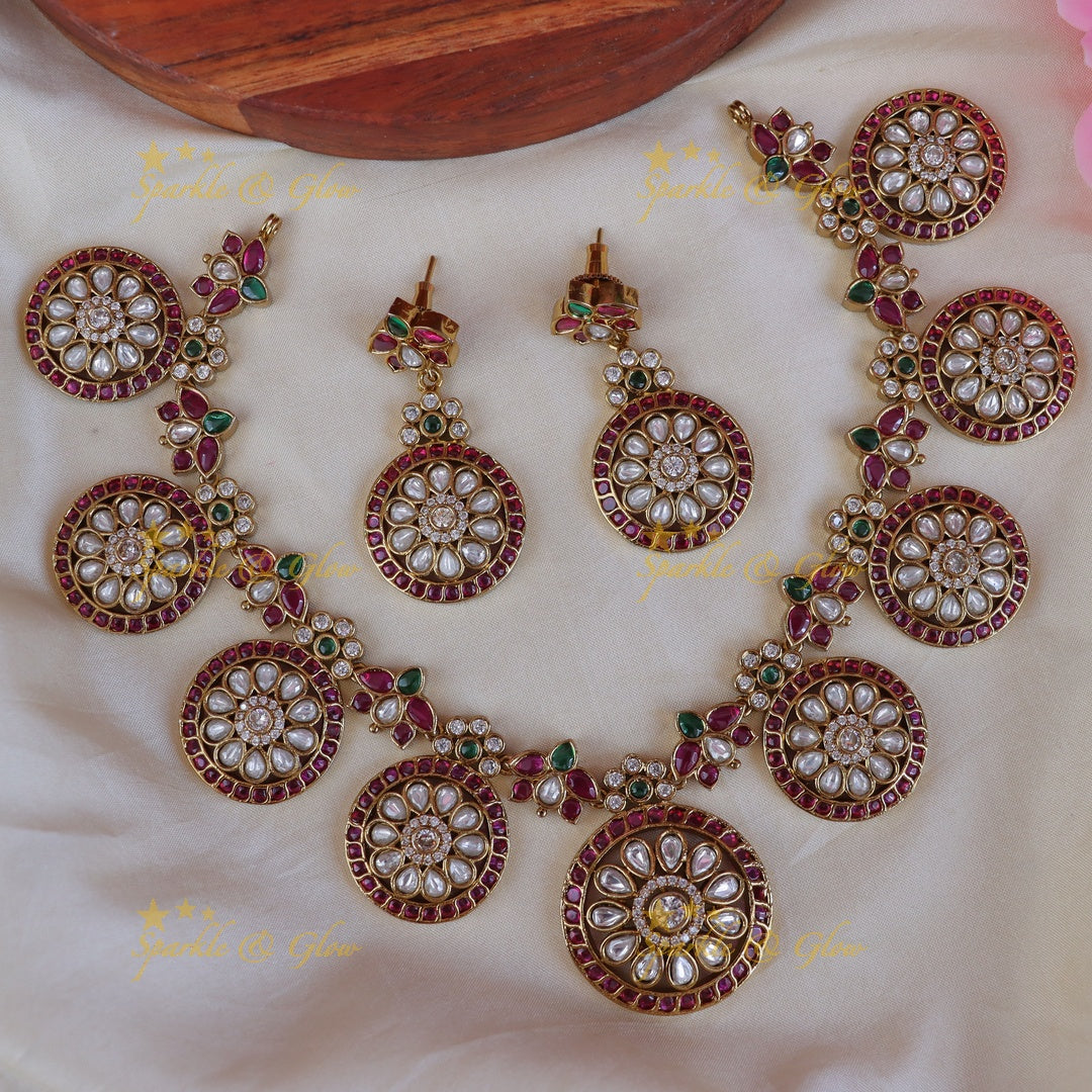 Exquisite Gold Floral Leaf Necklace | Effortless Elegance