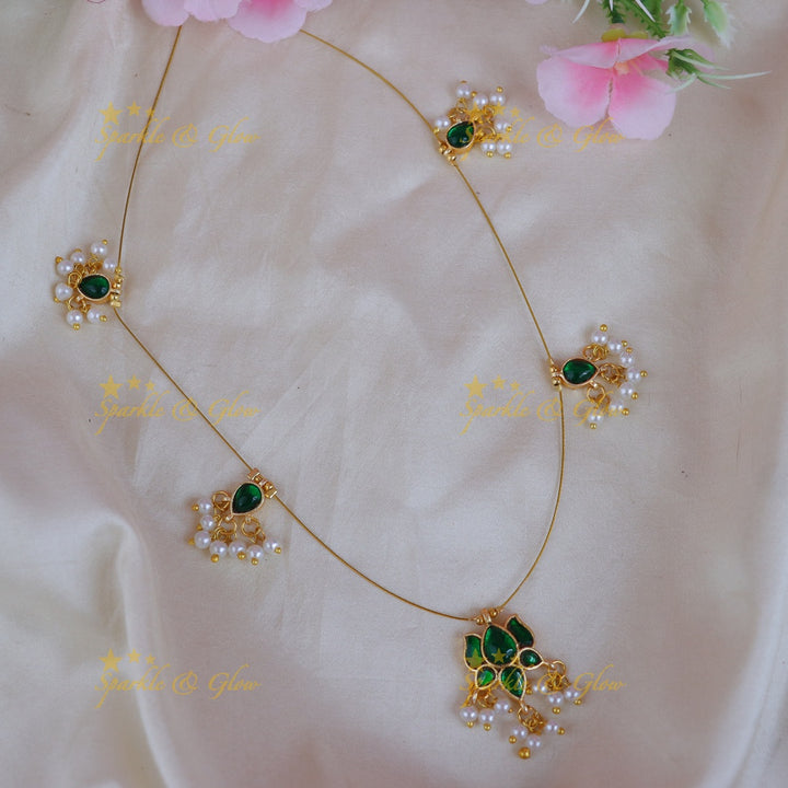 Exquisite Gold Pearl Floral Necklace - New Arrival