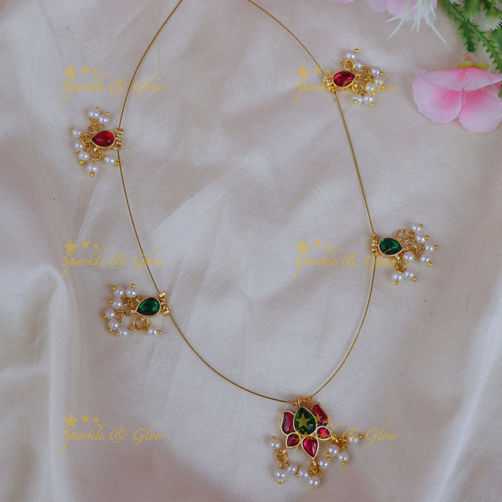 Exquisite Gold Pearl Floral Necklace - New Arrival