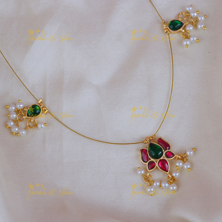 Exquisite Gold Pearl Floral Necklace - New Arrival