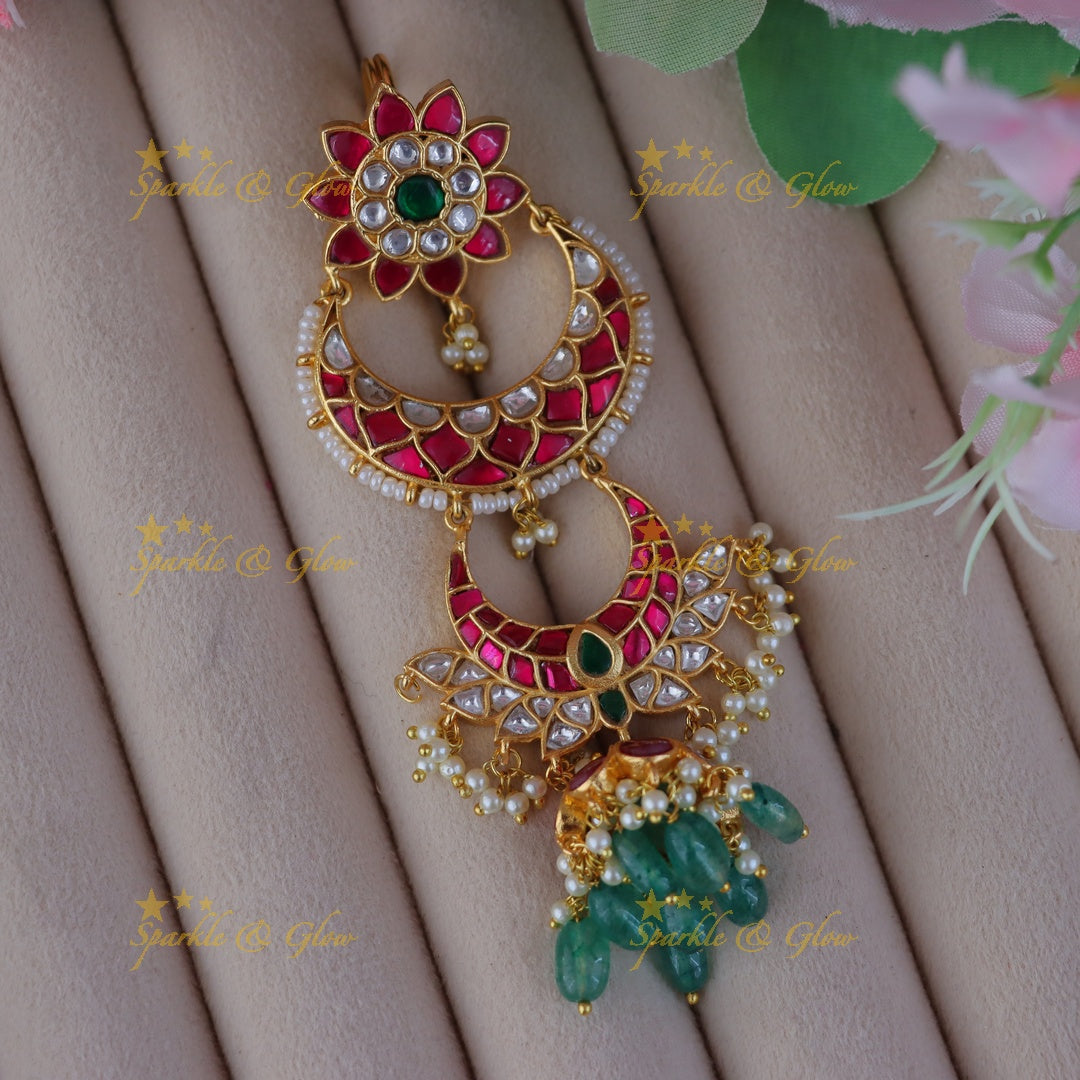 Radiant Jadau Half Moon Hairpin: Festive Gold Elegance