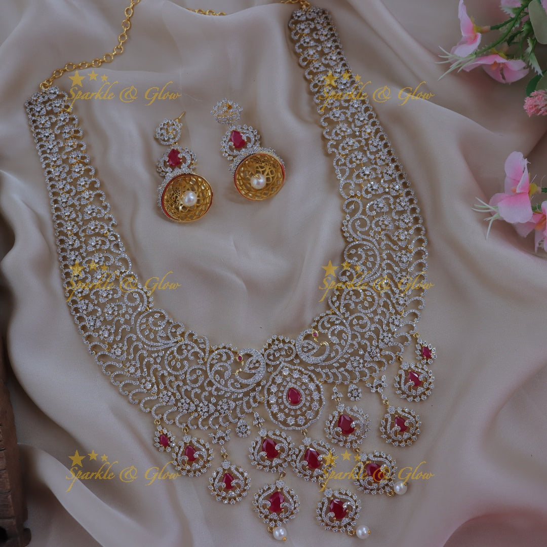 Elegant Gold-Plated Necklace - Majestic Wedding Design