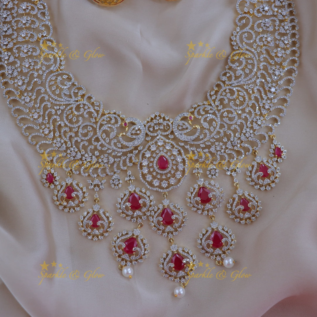 Elegant Gold-Plated Necklace - Majestic Wedding Design