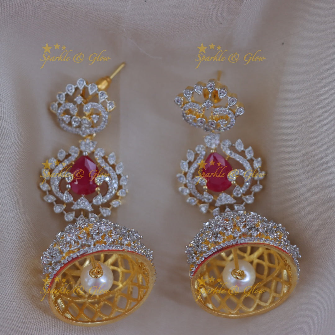 Elegant Gold-Plated Necklace - Majestic Wedding Design