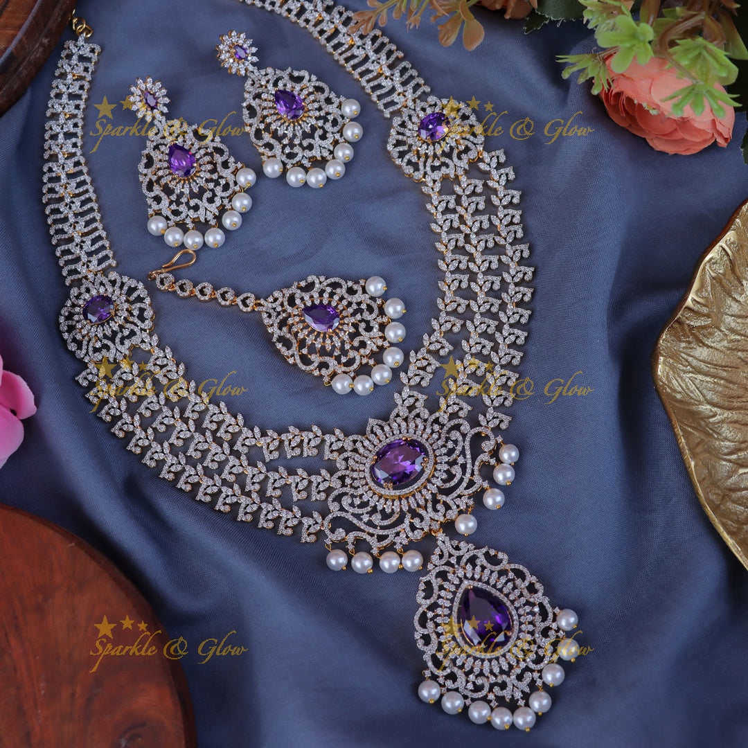 Exquisite Gold-Plated Necklace & Tikka Set for Weddings